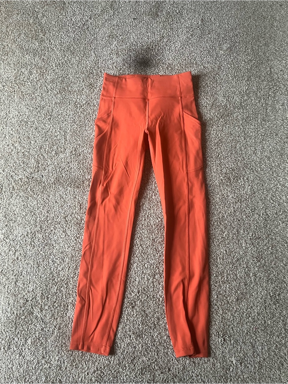 lululemon - Picture 2 of 2